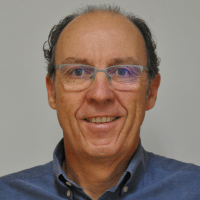 Enrique León